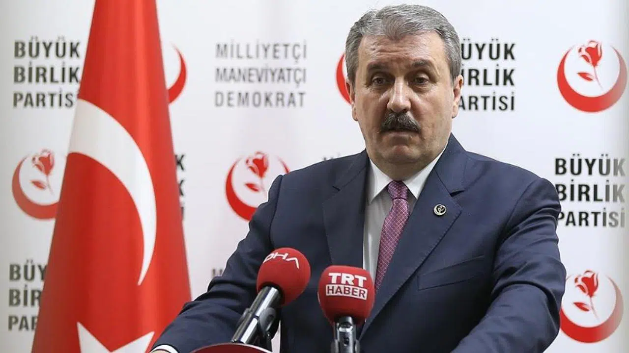 Büyük Birlik Partisi MKYK yarın toplanıyor