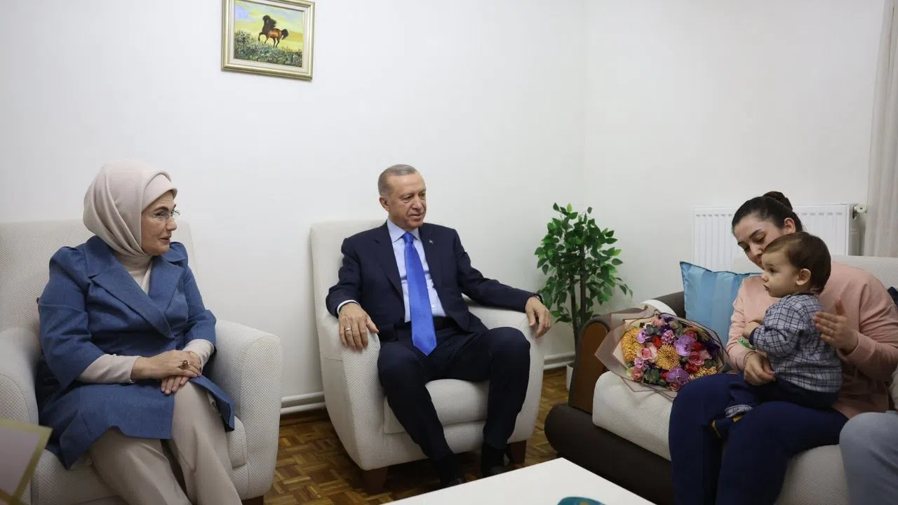 Emine Erdoğan: Merhameti çoğaltarak hafifletebiliriz!