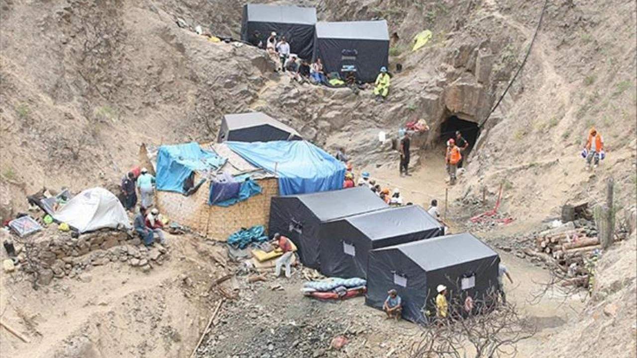 Sudan'da madende göçük meydana geldi! 5 işçi öldü!