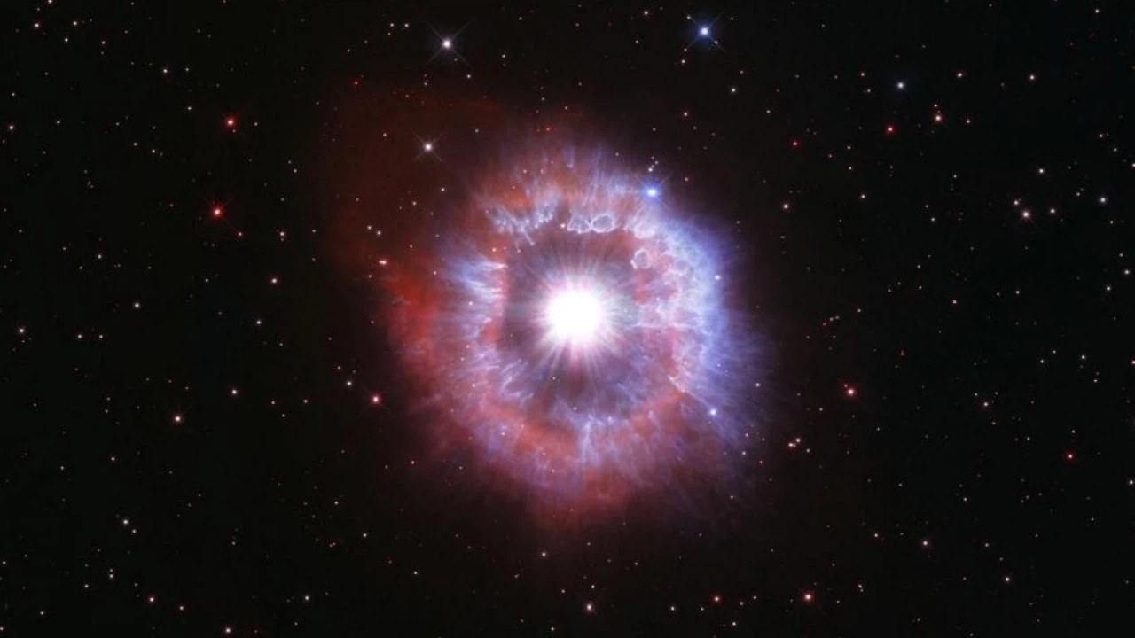 Webb teleskobu, Güneş'ten 30 kat büyük yıldızın fotoğrafını paylaştı