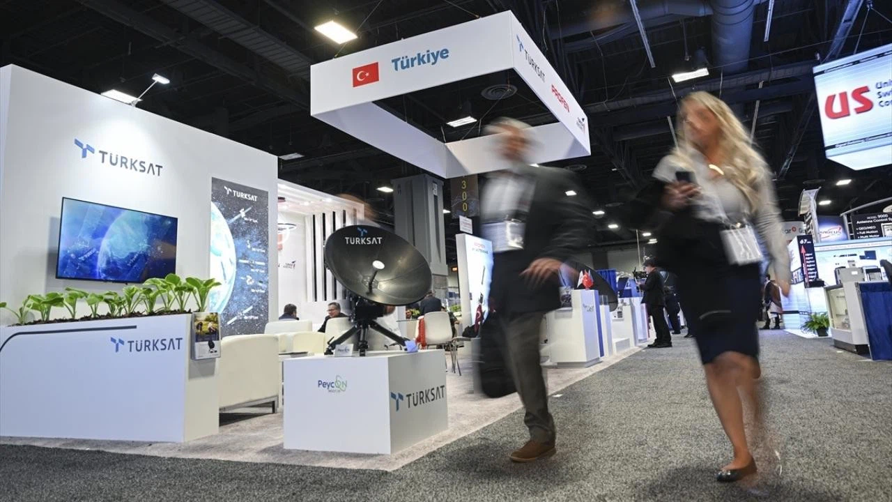 Dünyanın en büyük uydu fuarına Türk firmaları damga vurdu