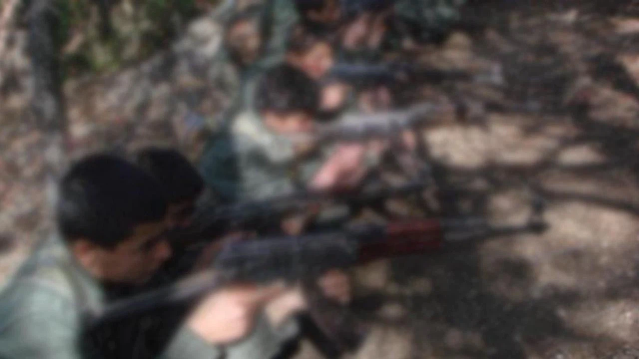 Terör örgütü PKK/YPG, silahlı kadrosu için 13 yaşındaki kızı kaçırdı