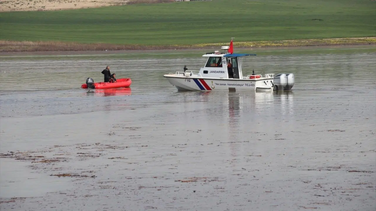 Sel felaketinde kaybolan tır şoförünün cansız bedeni bulundu