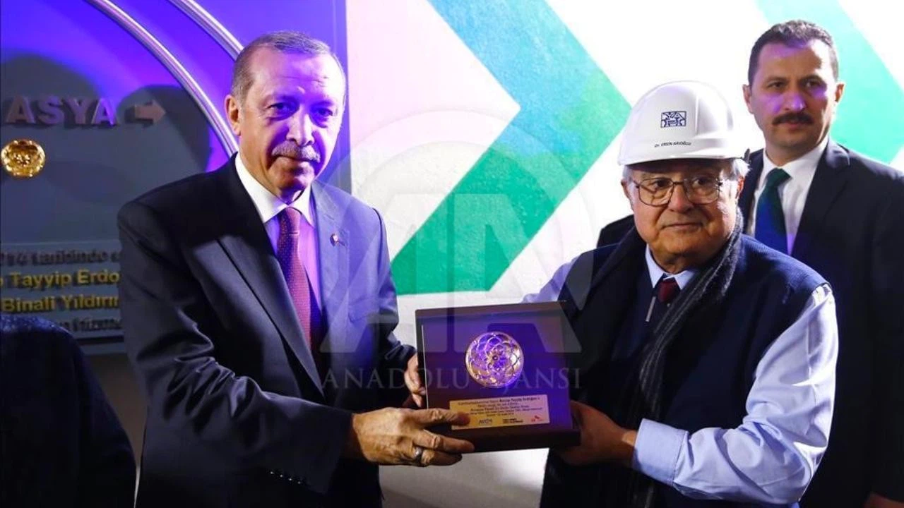 Ünlü iş insanı Ersin Arıoğlu vefat etti!