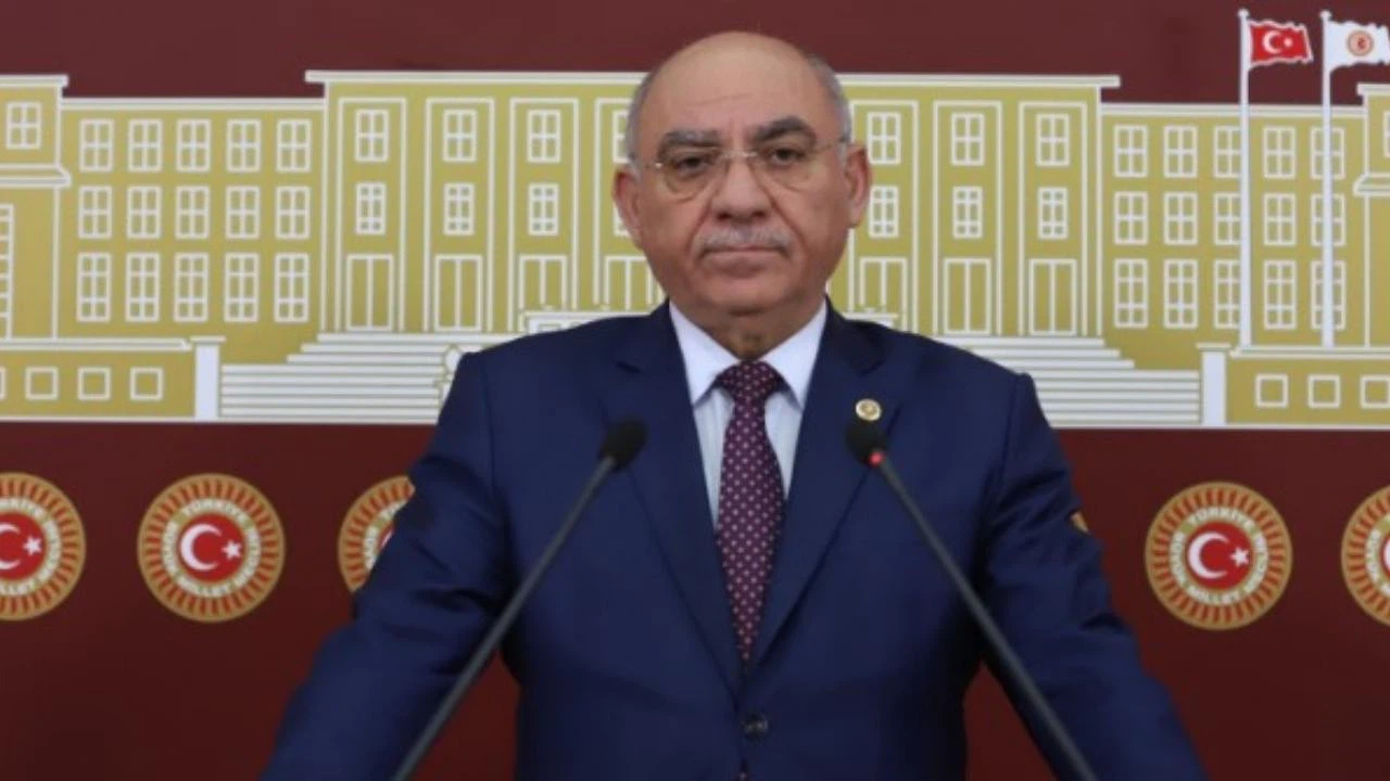 Karahocagil: "Muhalefetten ülkeye hayır gelmez"