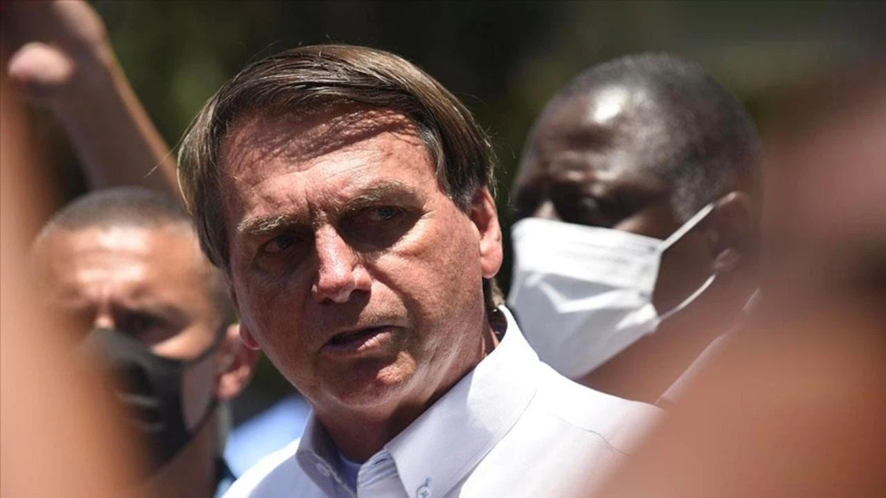 Eski Brezilya Devlet Başkanı Bolsonaro polise ifade verdi