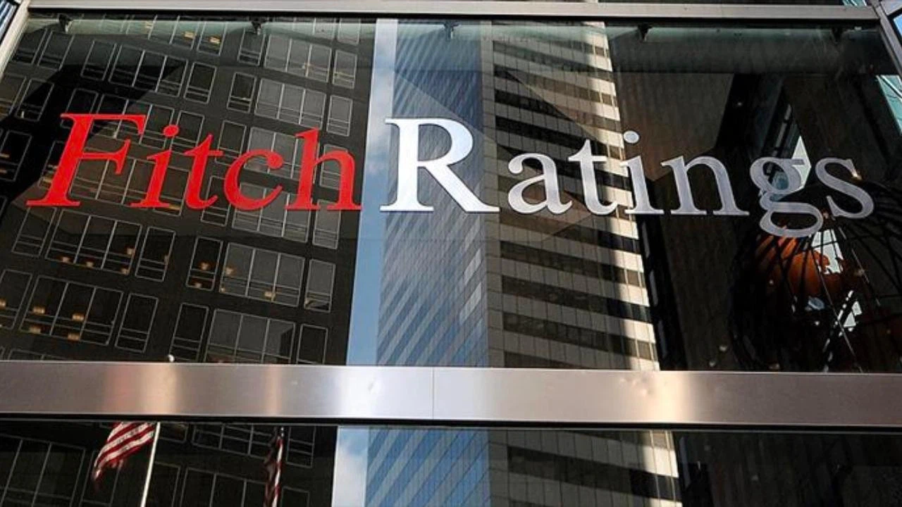 Fitch, Türkiye’nin not görünümünü yükseltti