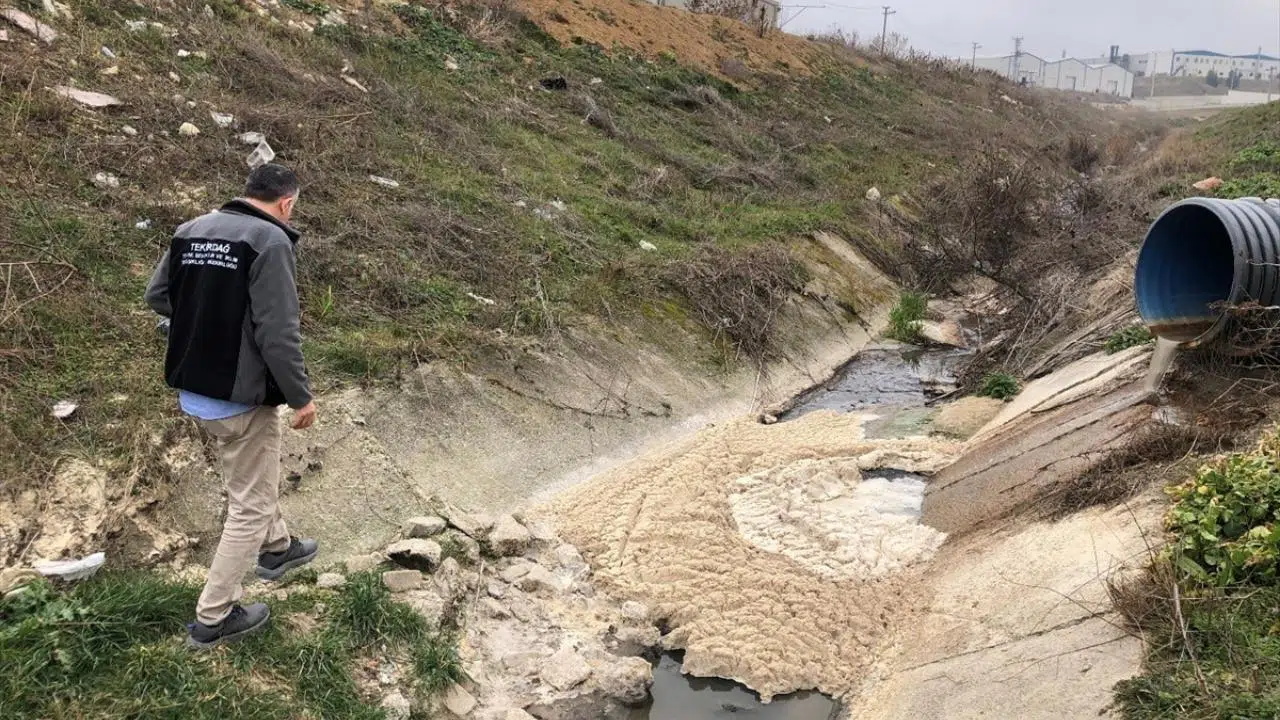 Çevreyi kirleten 64 tesise 17 milyon 77 bin lira ceza!