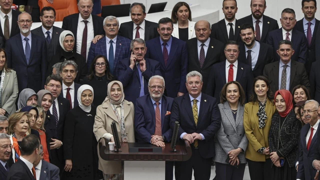 Listeye giremeyenler, odalarını boşalttı!