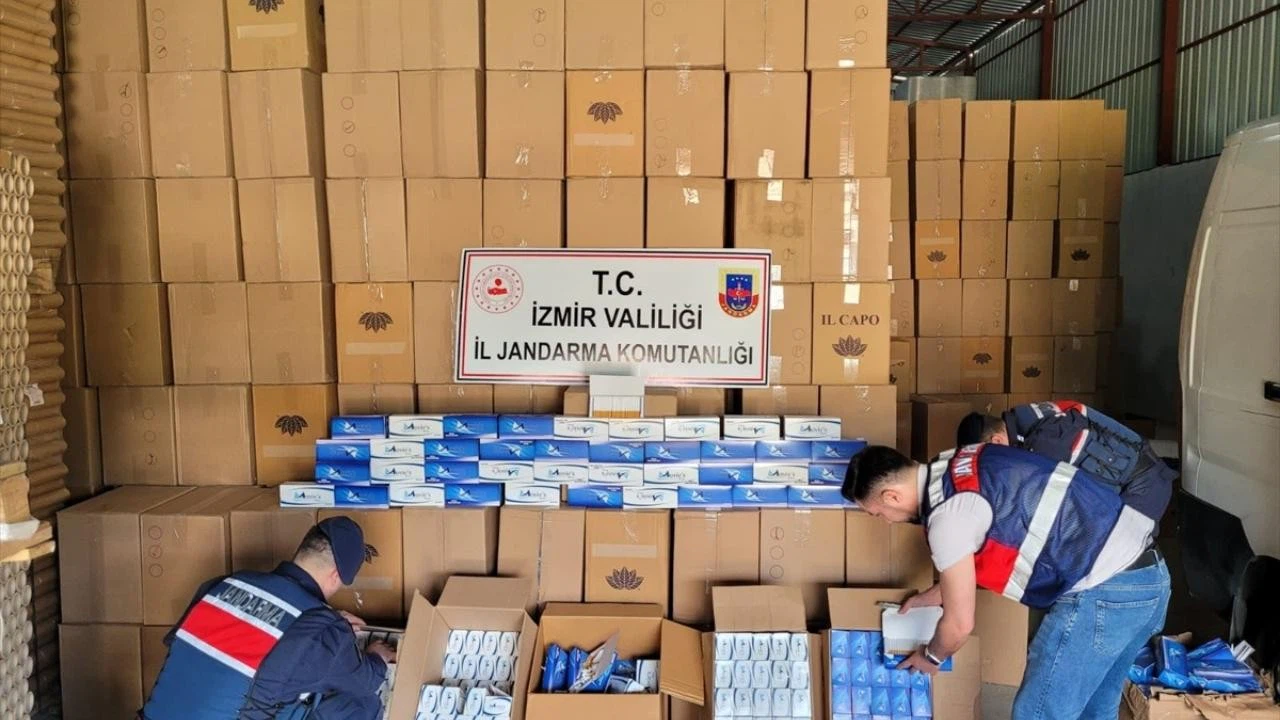 İzmir'de 34 milyon 740 bin bandrolsüz makaron ele geçirildi