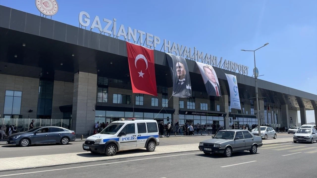 Gaziantep'te şüpheli cisim nedeniyle uçak seferleri iptal oldu!