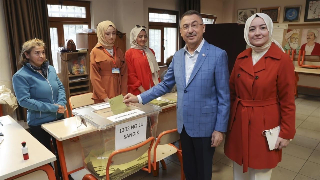 Fuat Oktay, oyunu Ankara'da kullandı