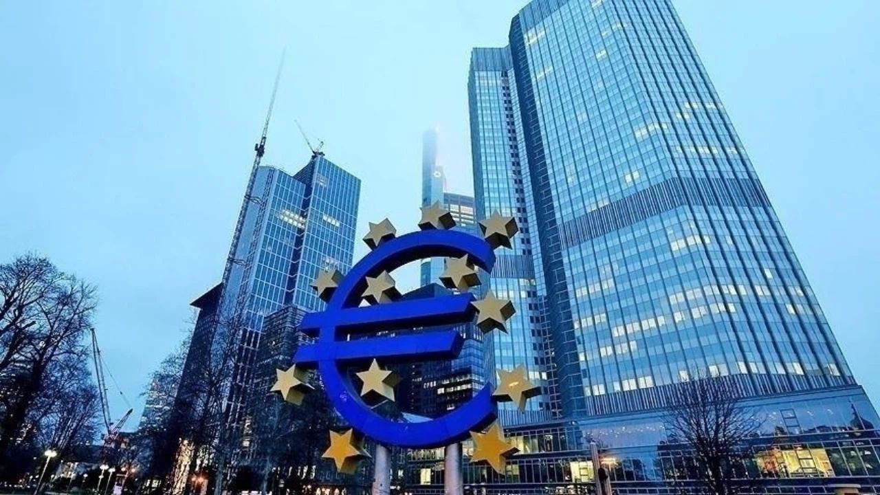 ECB'den 5 yıl sonra ilk faiz indirimi!