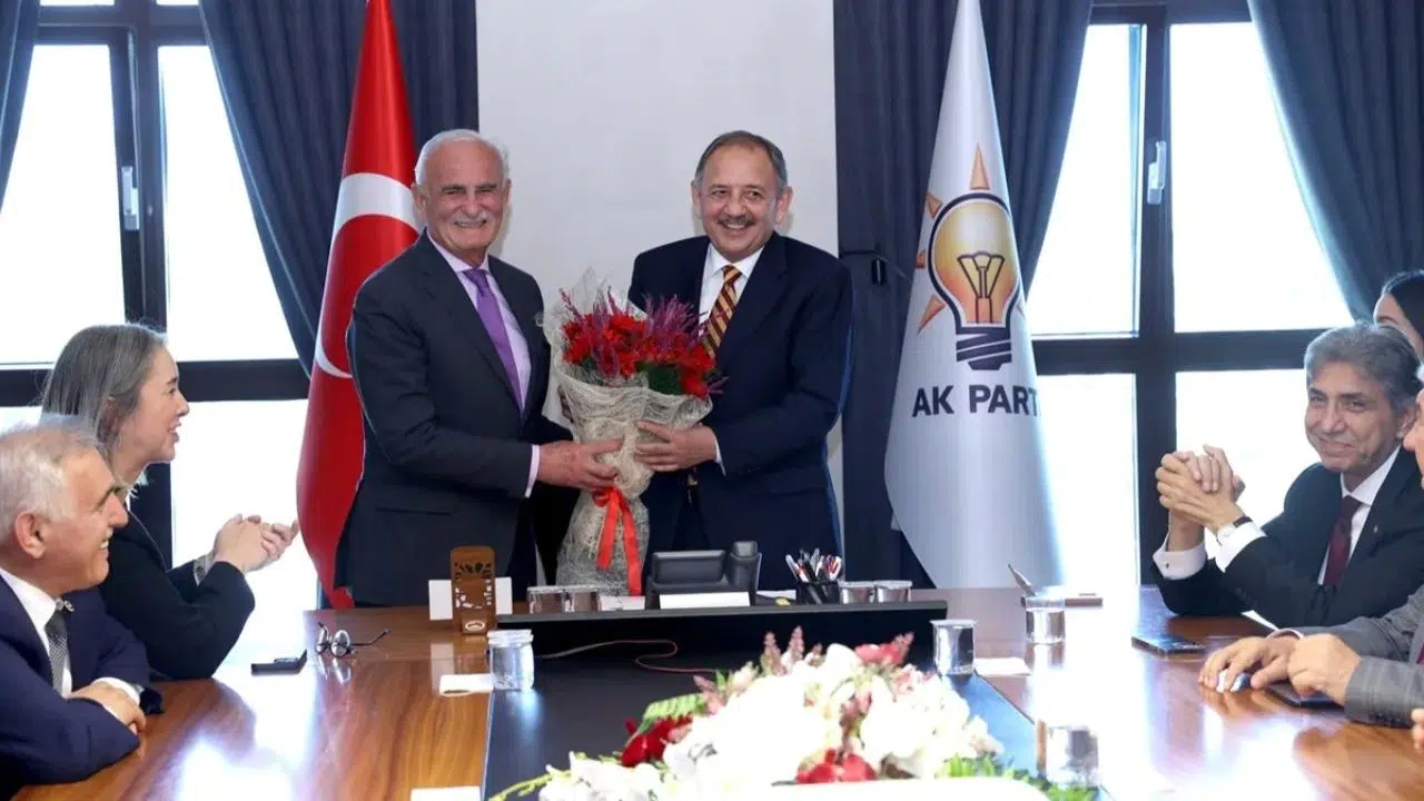 AK Parti Yerel Yönetimler Başkanlığında devir teslim!