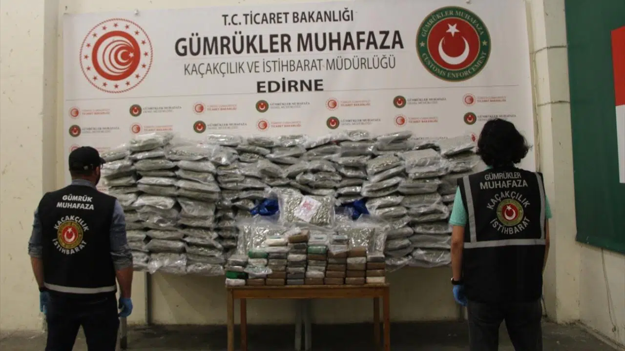 Kapıkule'de 358 kilogram uyuşturucu ele geçirildi!