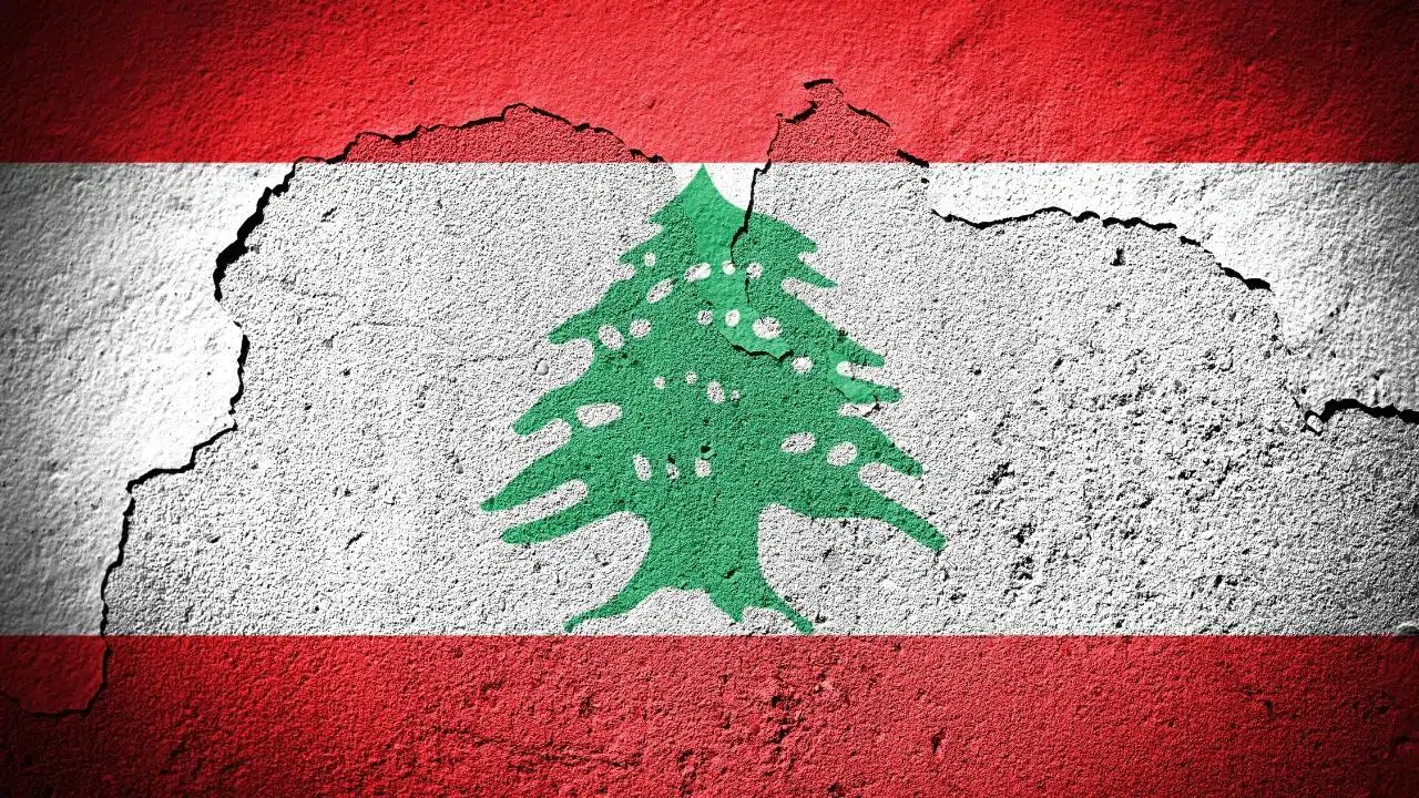 Hizbullah'ı eleştiren gazeteci Lübnan'a giremedi!