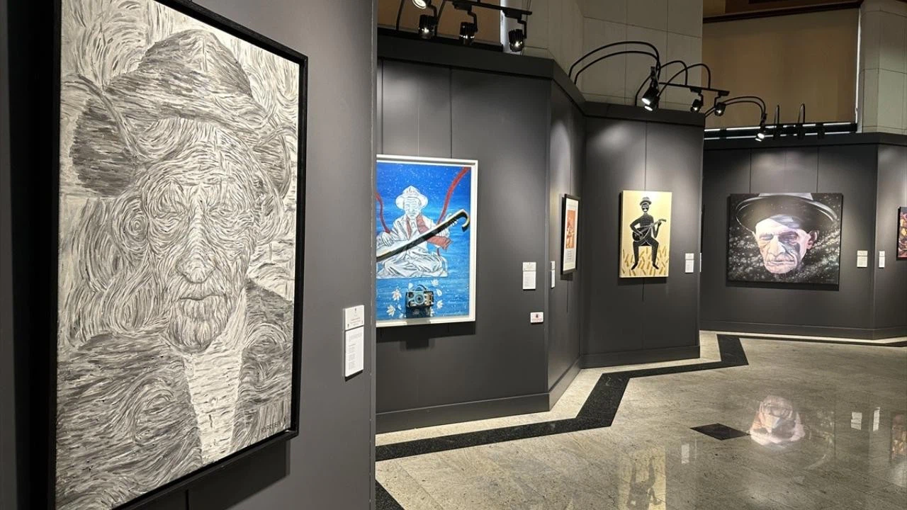 Aşık Veysel anısına "Her Neye Bakarsam Sen Varsın Orda" sergisi açıldı