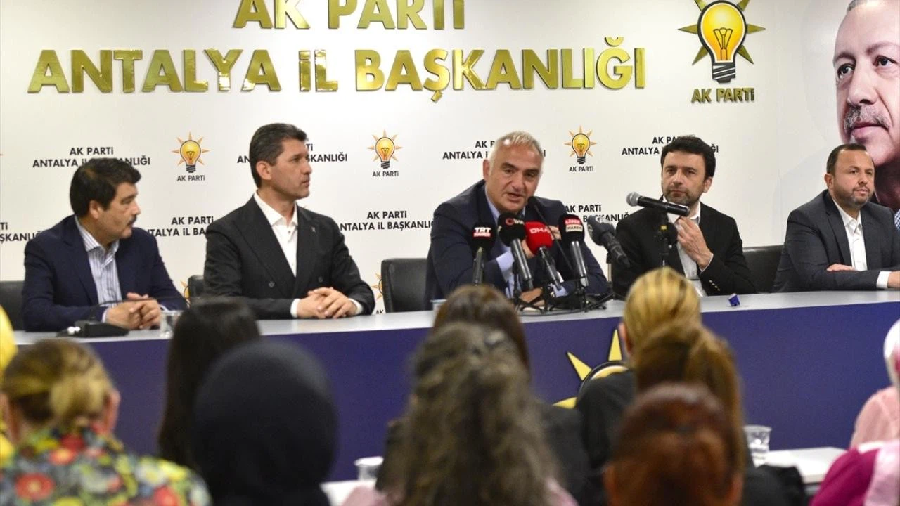 Ersoy, "Tüm güçlükleri el birliğiyle aşarak hedefimize, Türkiye Yüzyılı'na en hızlı şekilde ulaşacağız"