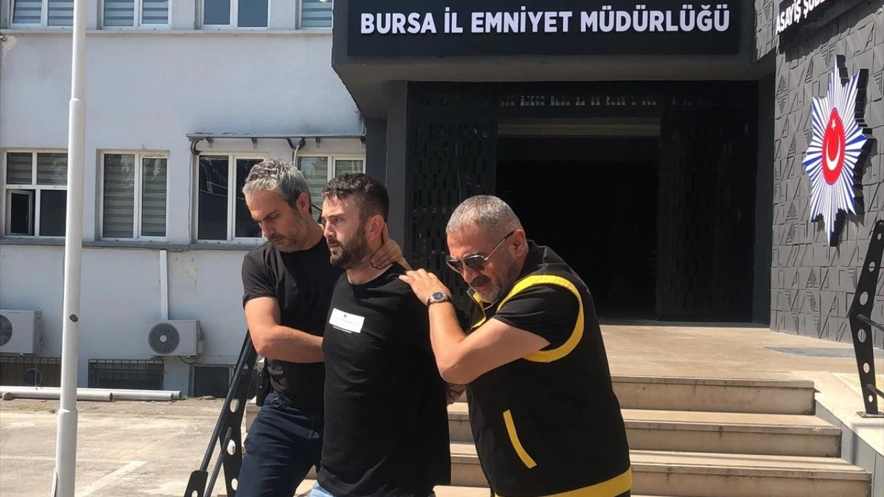 Gece kulübüne alınmadığı için işletmeciyi öldürdü!