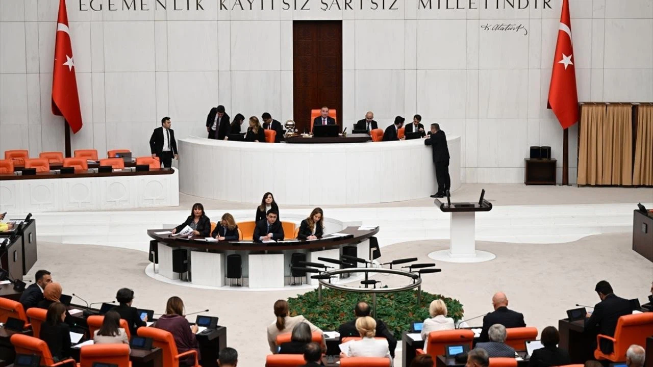 Saadet ve Gelecek Partisi birleşerek grup kurdu!