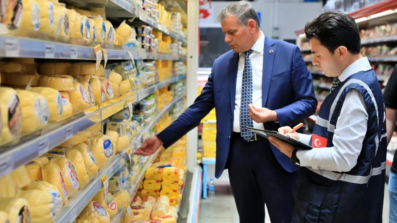 Marketlerdeki fiyat ve etiketler denetleniyor!