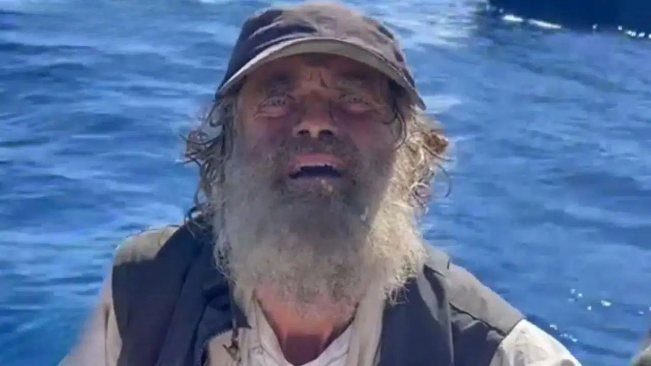 Okyanusta 2 ay hayatta kalmayı başardı!