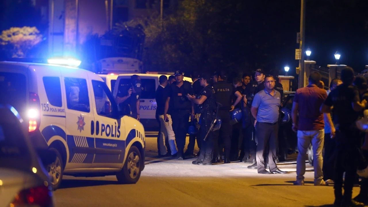 Trafik magandası tartıştığı kişiyi bıçakla öldürdü