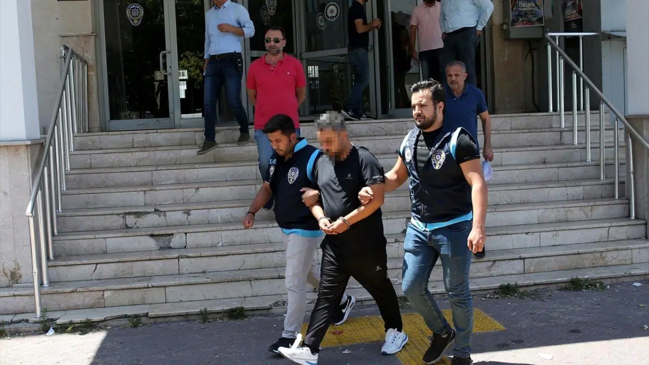 "Forex yatırımı" vaadiyle 10 kişiyi dolandırdı!