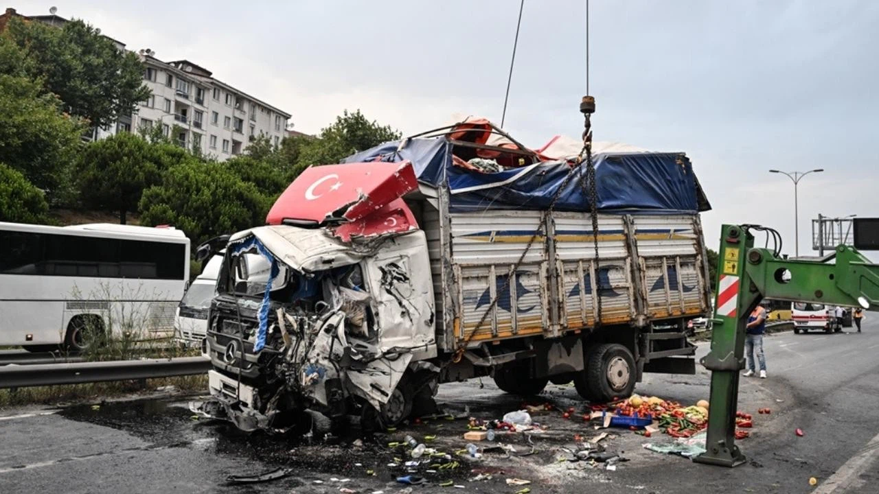 Esenyurt’ta feci kaza