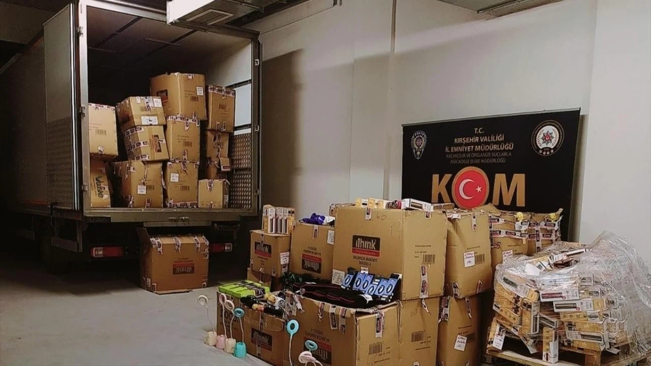 Kırşehir'de 7 bin 433 kaçak emtia ele geçirildi!