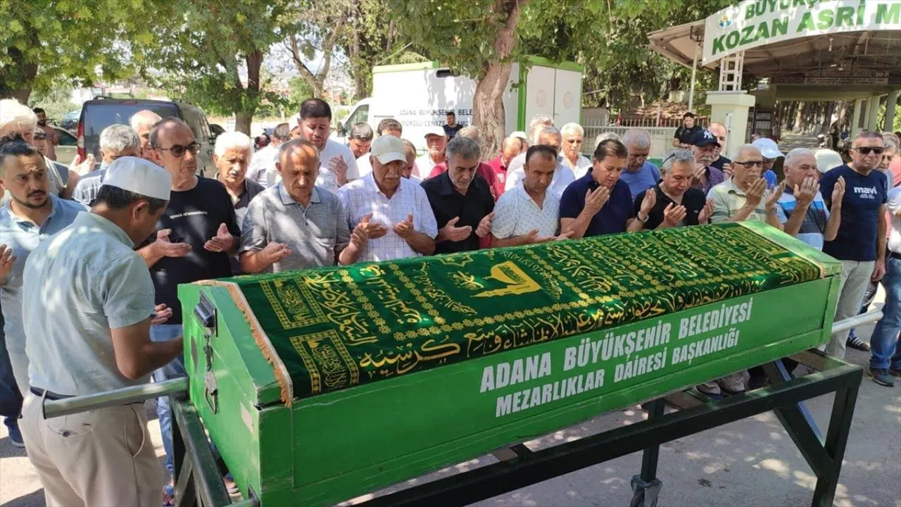 Morgda cenazeler karışınca yeniden defnedildi