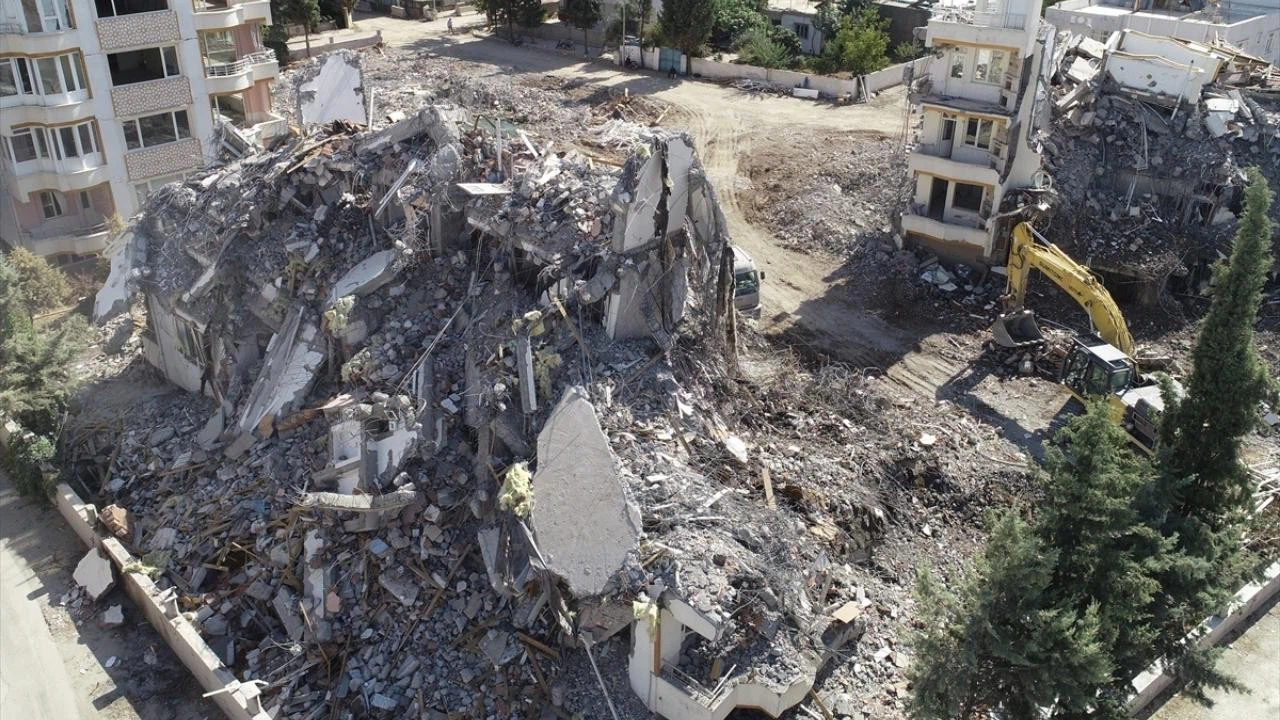 Adıyaman'da ağır hasarlı binaların yüzde 36'sı yıkıldı!