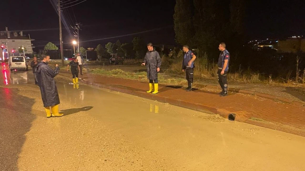 Nevşehir'de kuvvetli yağış sonrası sel meydana geldi