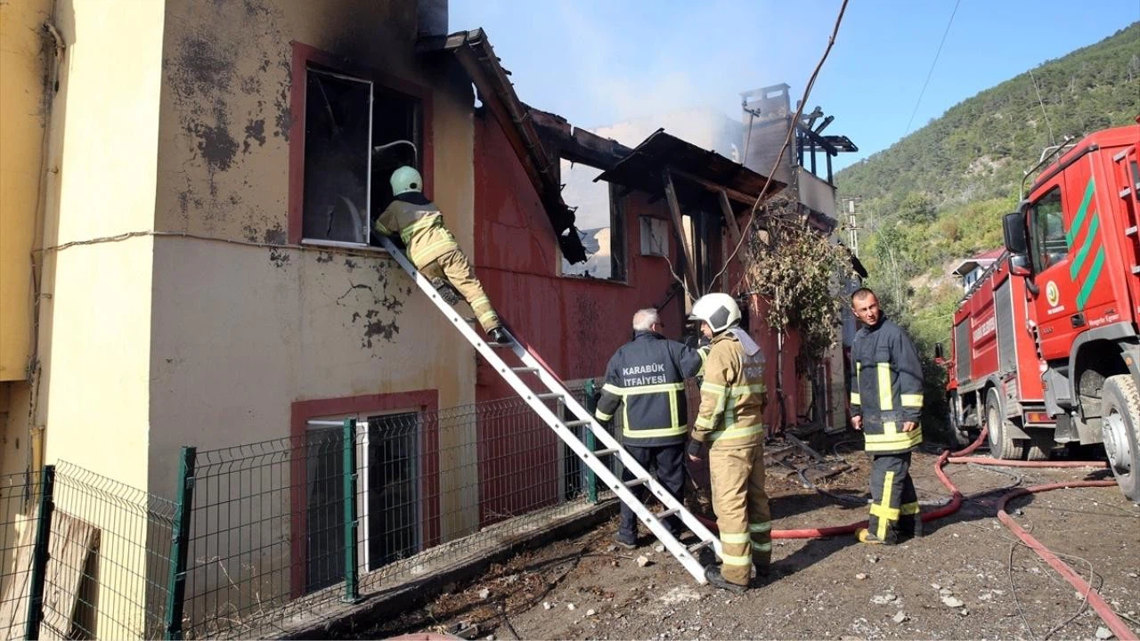 Kastamonu'da yangın: 10 ev kül oldu