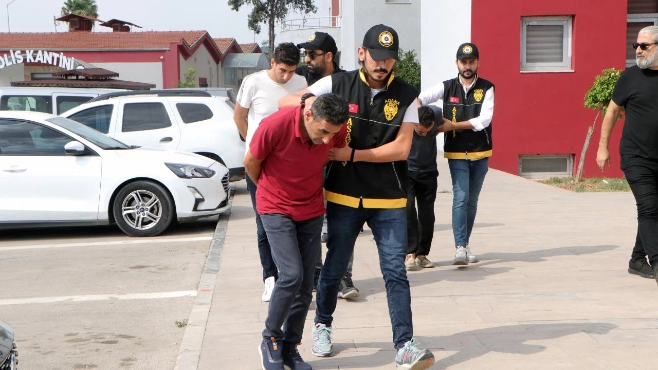 Eniştesini, ailesine küfrettiği için öldürmüş