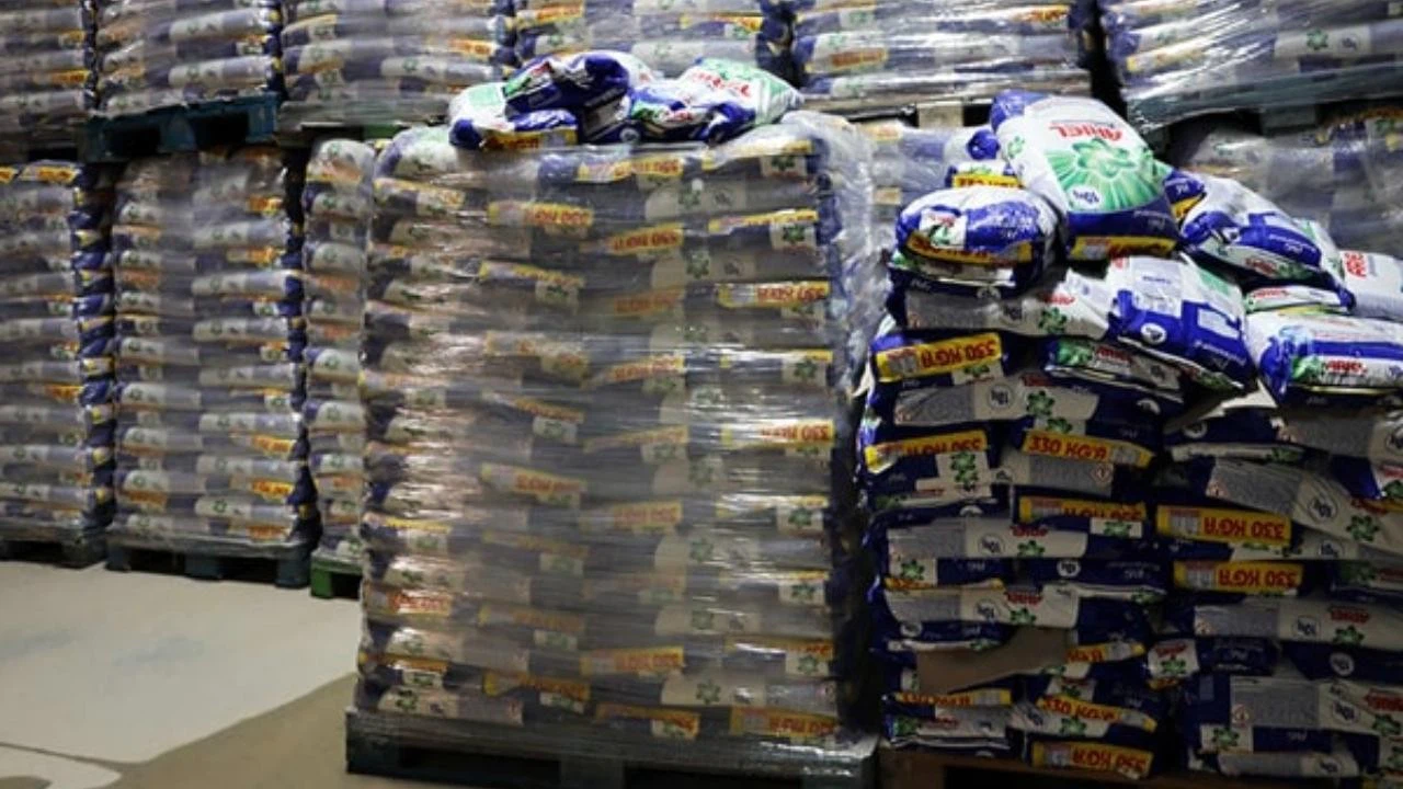 Edirne'de bir markette 4 ton sahte deterjan ele geçirildi