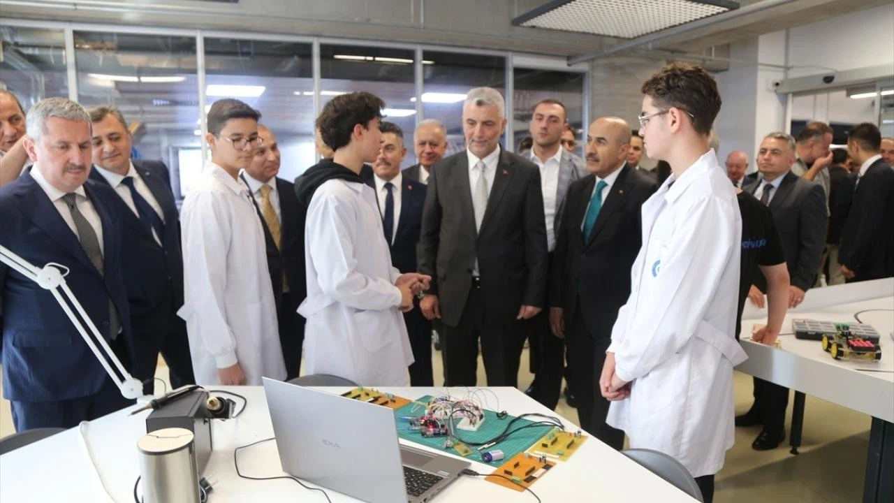 Bolat: “Hükümet olarak var gücümüzle çalışıyoruz”