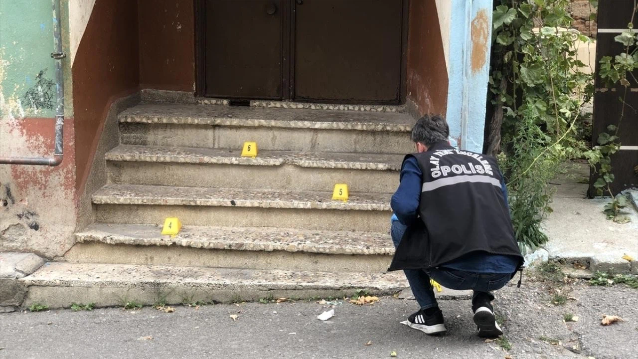 Bursa'da silahlı saldırıya uğrayan kişi yaralandı