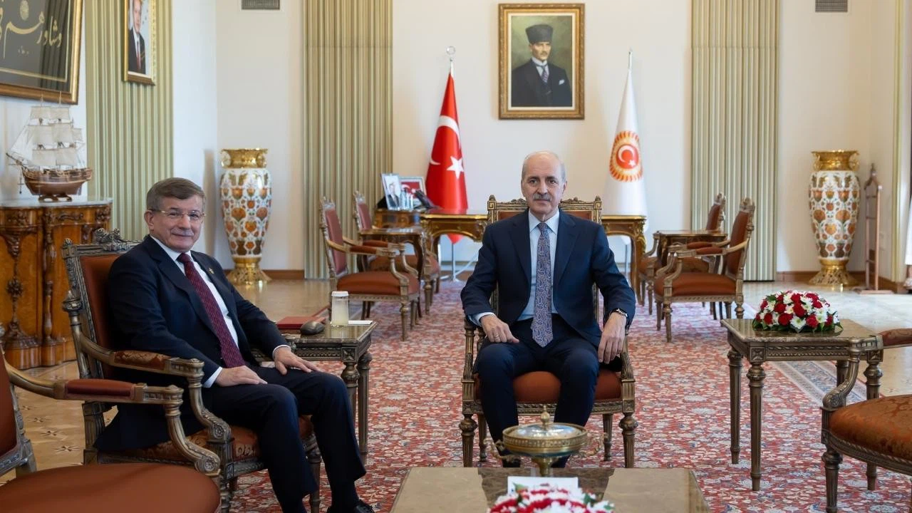 Kurtulmuş, Davutoğlu'nu kabul etti!