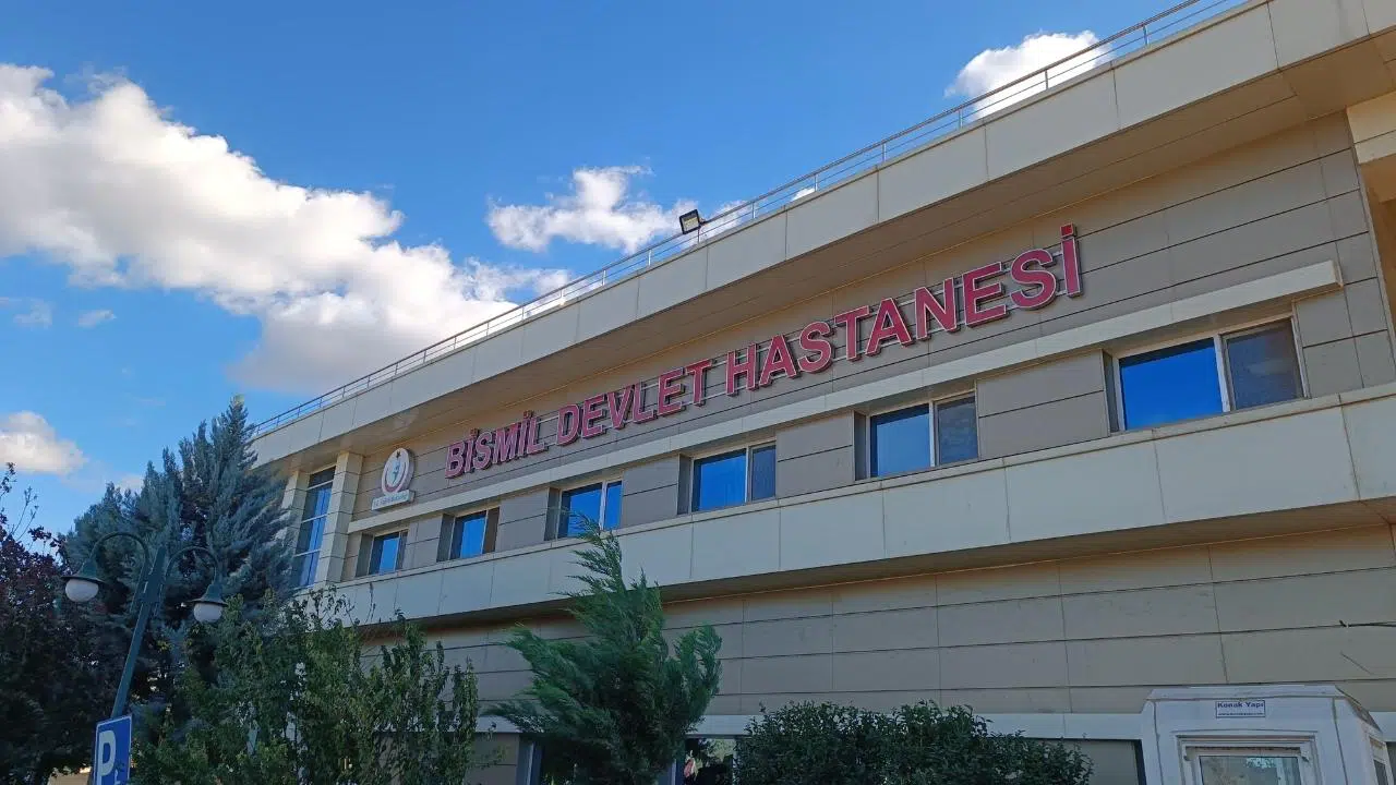 Kayıt dışı estetik ameliyatı yapan 2'si doktor, 4 kişi gözaltında