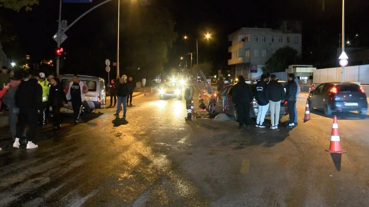 Kazaya müdahale eden polise çarpan araç kaçtı!