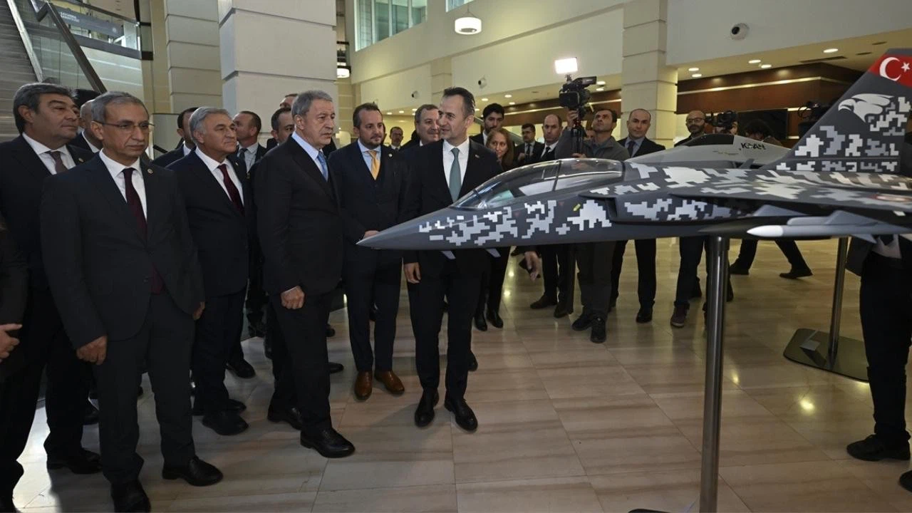 Akar: “Arkadaşlar gemi, helikopter, uçak yapıyoruz"