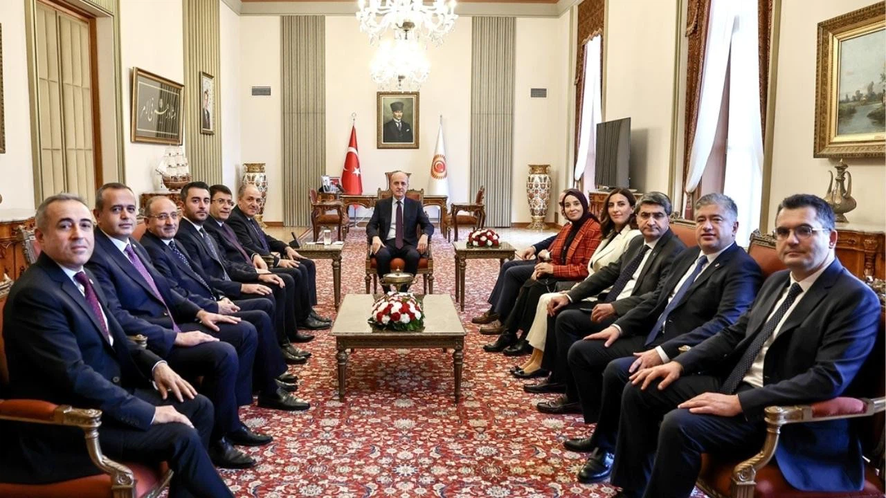 Kurtulmuş, DEVA Partili vekilleri kabul etti!