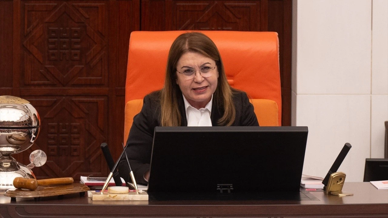 Karaca: "Bu koltuğa vekalet etmekten onur duyuyorum"