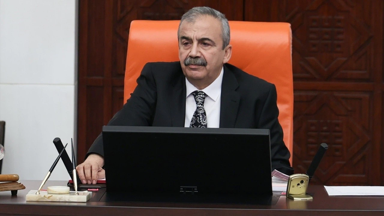 Meclis, cenaze için 1 gün ara verdi!