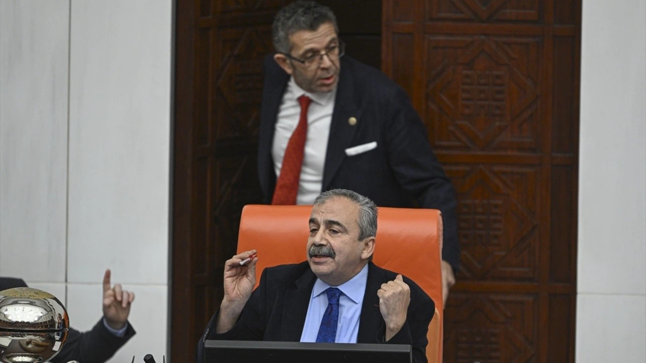 TBMM’de Kürtçe krizi