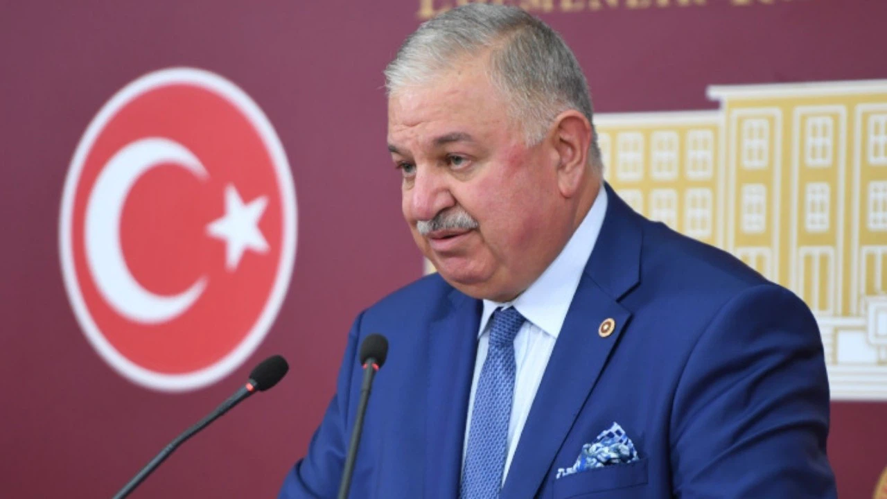 Bekin’den Rumlara tepki!