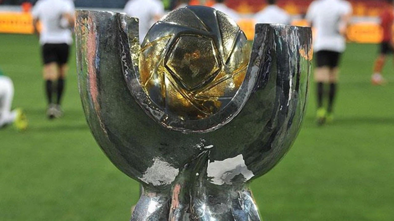 Süper Kupa'da yeni transferler forma giyebilecek mi?