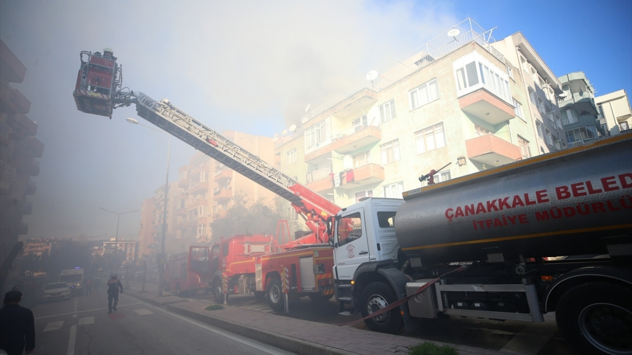 Cezaevi firarisi ailesinin evini ateşe verdi