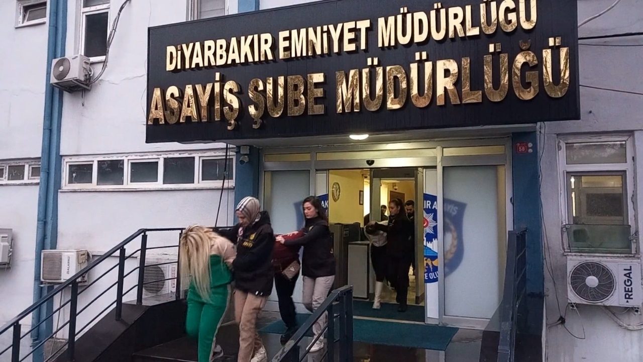 Diyarbakır'da fuhuş operasyonu: 9 şüpheli yakalandı